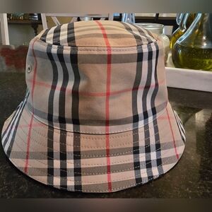 Burberry Beige Plaid Bucket Hat